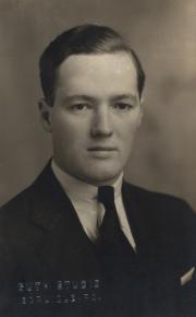 Robert Williams, 1932