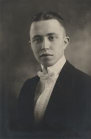 Frank LaMont Henninger, 1924
