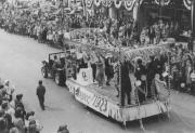 The Whooppee! 1923 Float, 1948