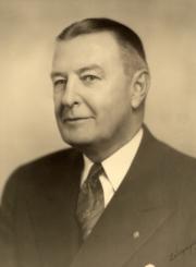 Philip Mathews, 1941