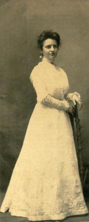 Jessica Houck Schafer, 1901