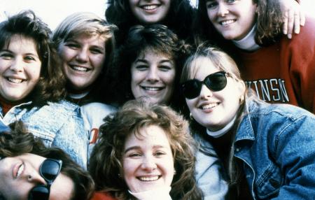 Friends gather together for a photo, 1989