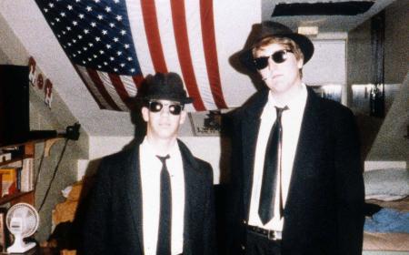 Students wear suits and fedoras, 1988