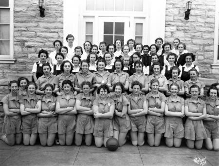 Women's Class Basketball Teams, 1937