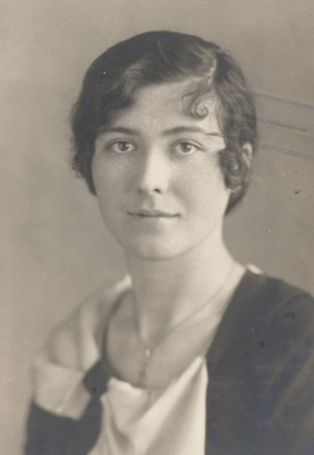 Isabelle Wetzel, 1932