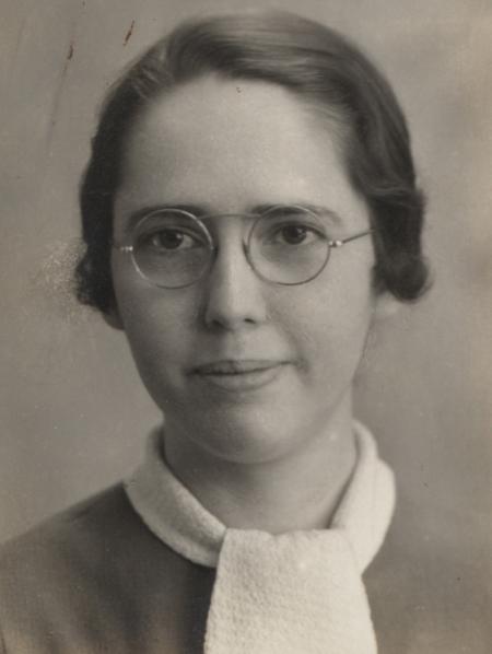 Elinor Betts, 1934