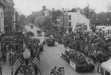 Floats in the 175th Anniversary Parade, 1948