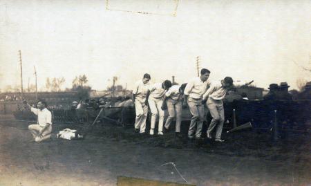 Cheerleading, 1923