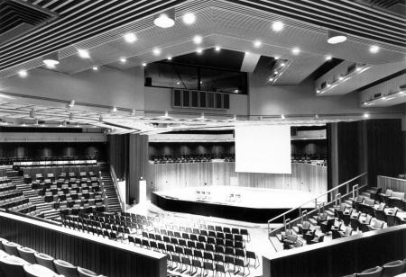 Anita Tuvin Schlechter Auditorium interior, 1995