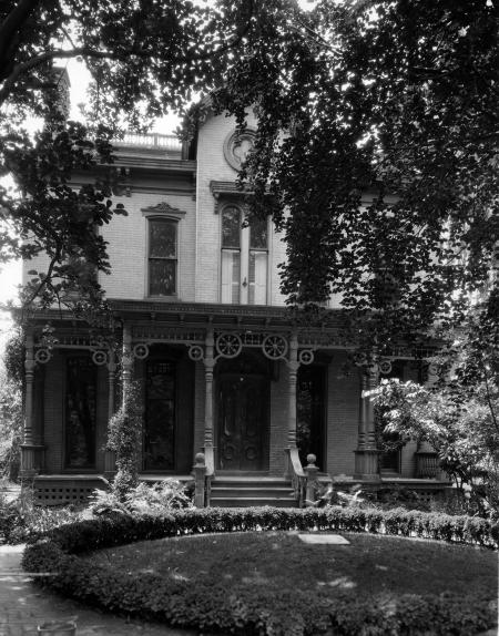Theta Chi house, 1926
