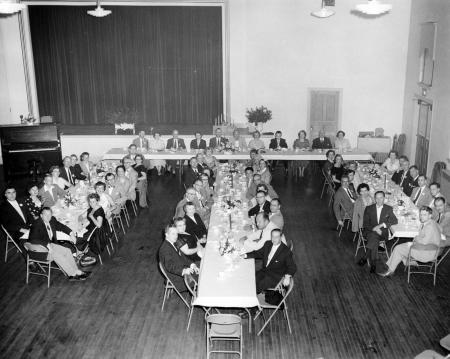 Class of 1930 attend banquet, 1955 | Dickinson College