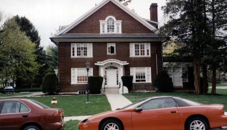 Mathews House (Arts Haüs), 2000
