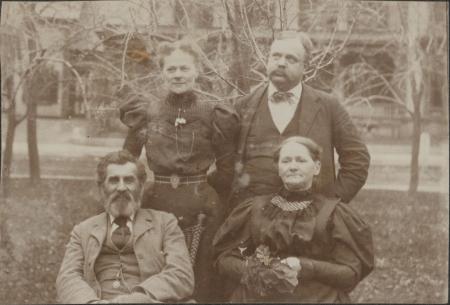 Zatae Longsdorff with parents and husband, c.1900