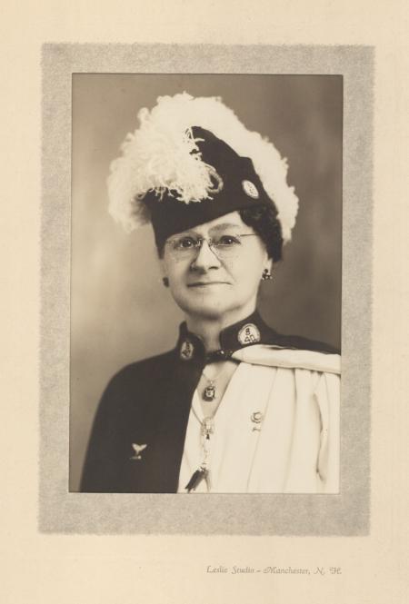 Zatae Longsdorff, c.1930