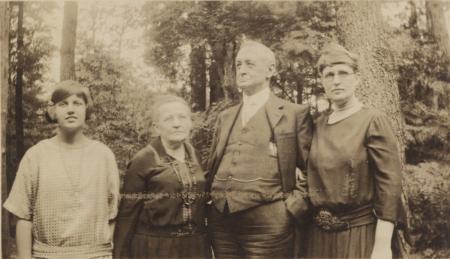 Heilig Family, 1924