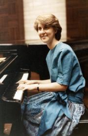 Jennifer Blyth, c.2000