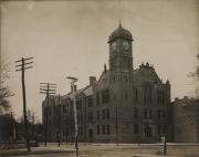 Denny Hall, 1910