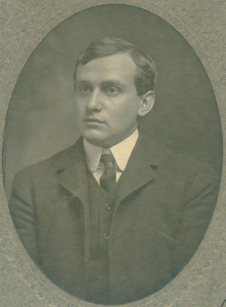 Horace Lind Hoch, 1902