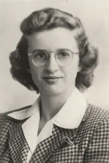 Catherine Sara Stern, 1944