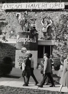 Homecoming spirit display by Sigma Alpha Epsilon, c.1965