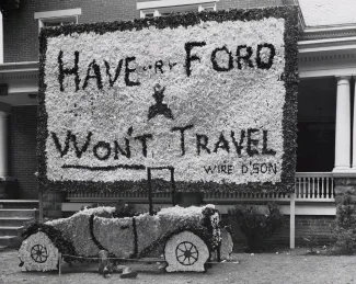 Homecoming spirit display by Sigma Alpha Epsilon, 1962