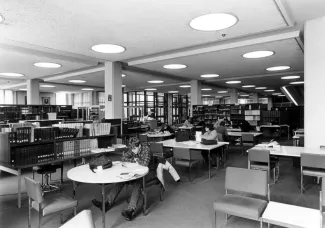 Spahr Library reference area, 1985