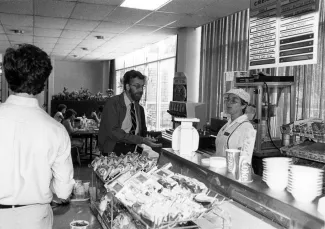 HUB Snack Bar, 1983