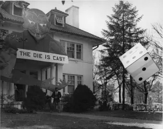 Homecoming spirit display by Alpha Chi Rho, 1951