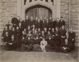 Class of 1900 outside Denny Hall, 1896