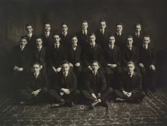 Alpha Chi Rho, 1917