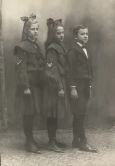 Morgan children, c.1900